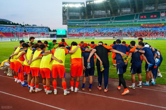 中超无欲无求、亚冠遭禁赛,泰山全部重心该押在B队冲甲上
